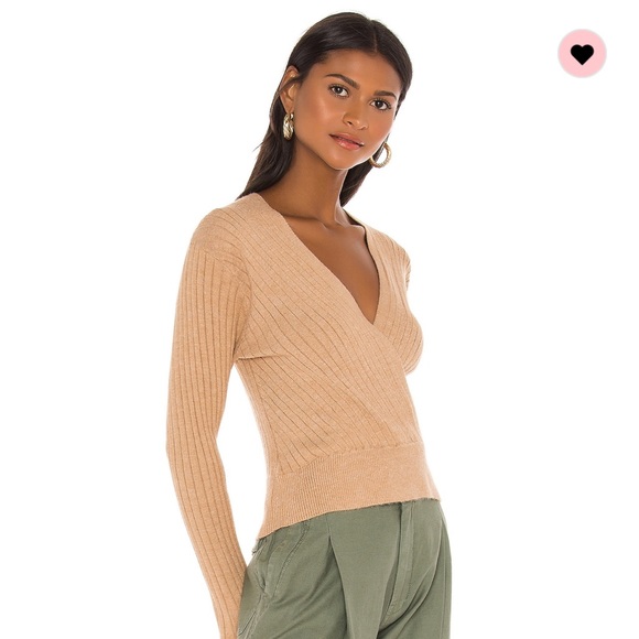 HEARTLOOM low V Sweater - Picture 2 of 5